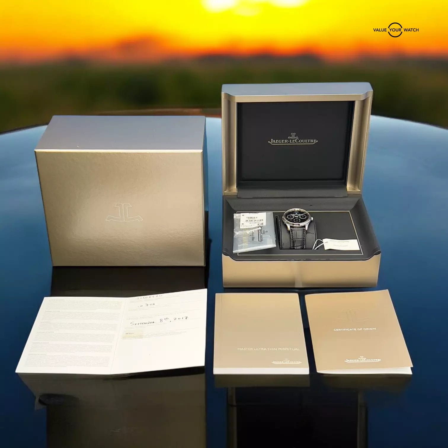 Jaeger-LeCoultre Master Ultra Thin Perpetual Calendar 39mm Q1308470 Full Set - Image 4
