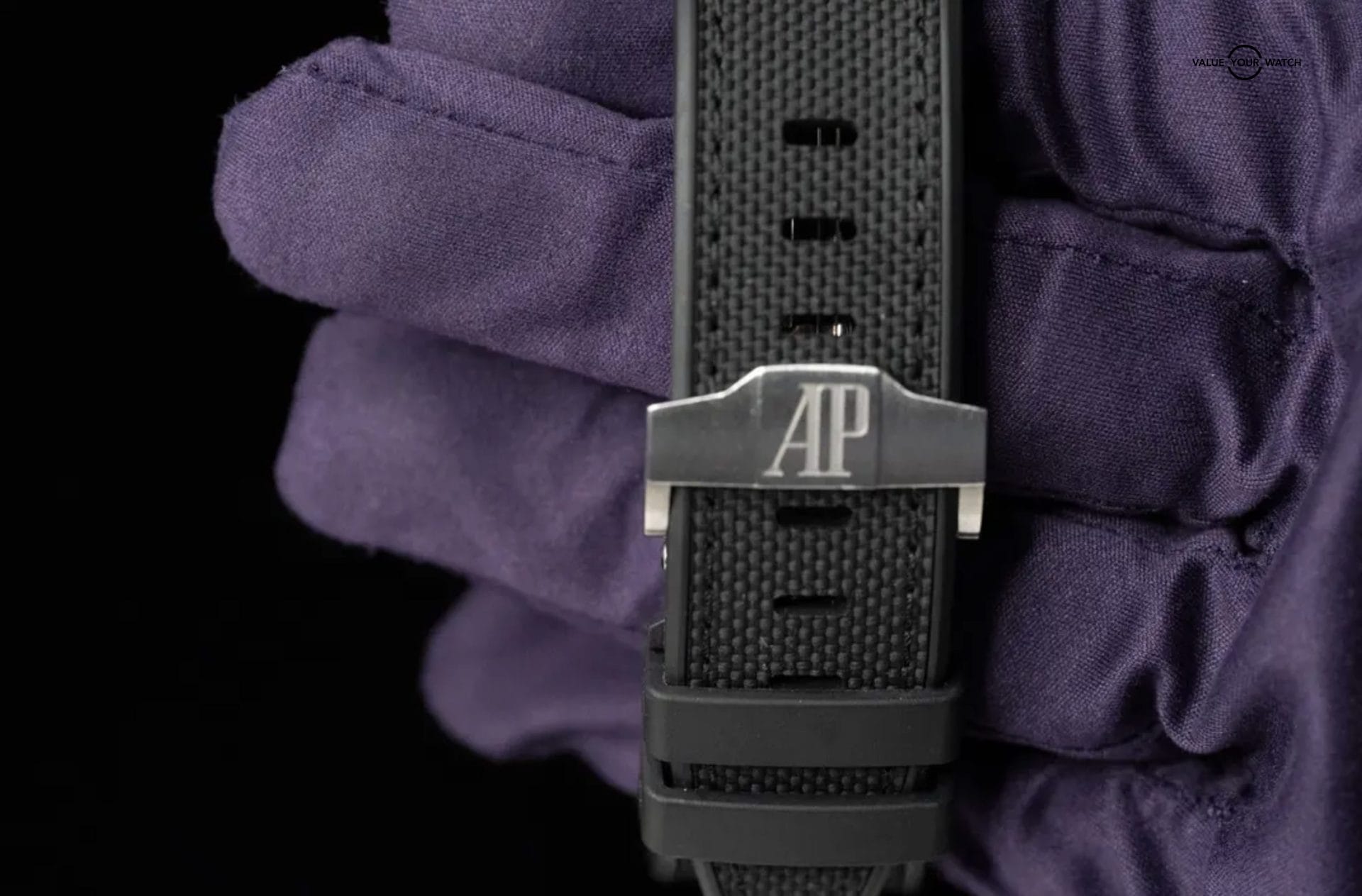 Audemars Piguet Royal Oak Offshore Chronograph / Blue / 42mm REF 26471SR - Image 4