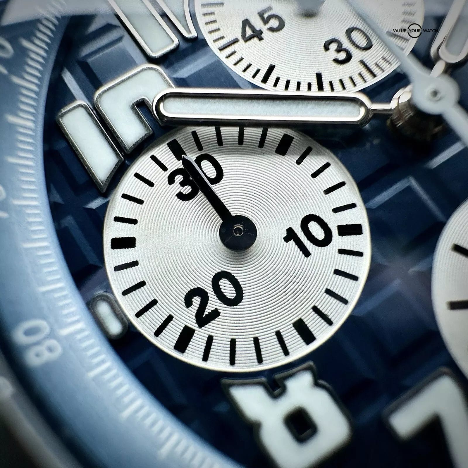 Audemars Piguet Royal Oak Offshore Chronograph 25721ST.OO.1000ST.09.A Blue 42mm - Image 7