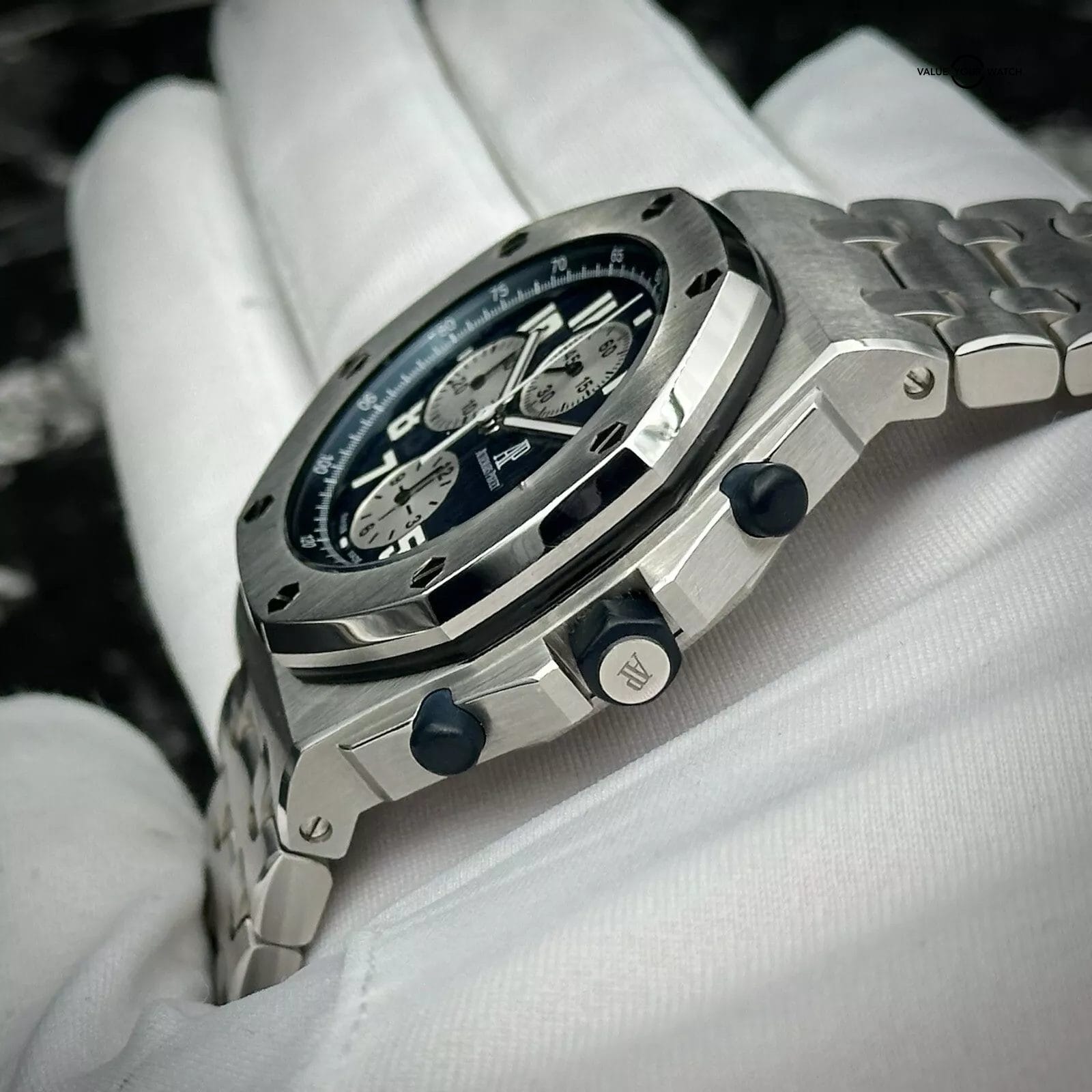 Audemars Piguet Royal Oak Offshore Chronograph 25721ST.OO.1000ST.09.A Blue 42mm - Image 11