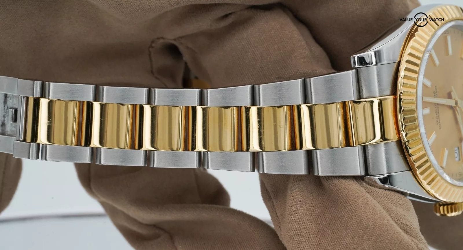 2019 Rolex Datejust 41 126333 Champagne Dial 18K Yellow Gold & Stainless Steel - Image 5