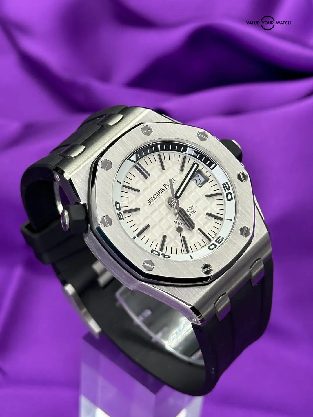 Audemars Piguet Royal Oak Offshore Diver / White / 42mm - Image 7