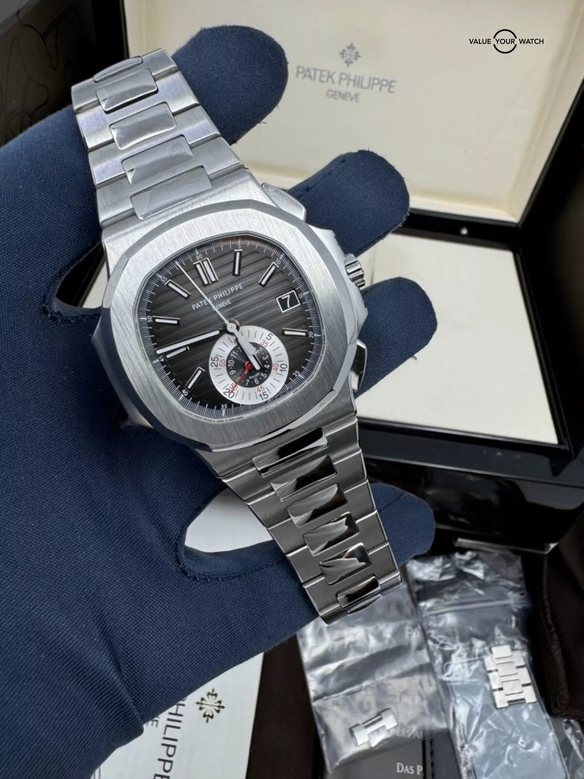 MINT 2013 Box Papers COMPLETE Black Dial Chronograph 5980/1A-014 Nautilus