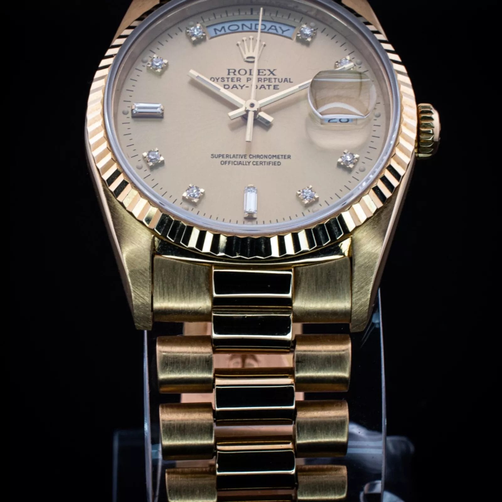 Rolex 18K Day-Date, Factory Diamond dial & President Bracelet, Ref. 18238 w/ Box - Image 6