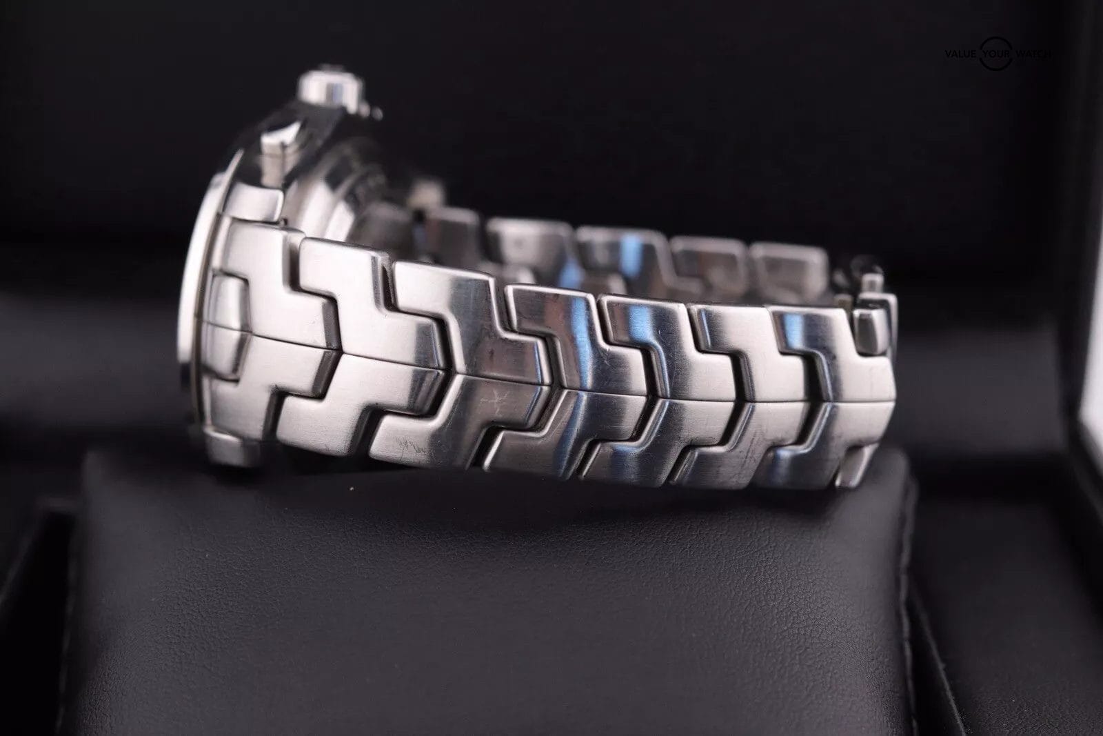 TAG Heuer Link Blue Men's Watch - CJF2114 - Calibre 16 Chronograph - Image 10