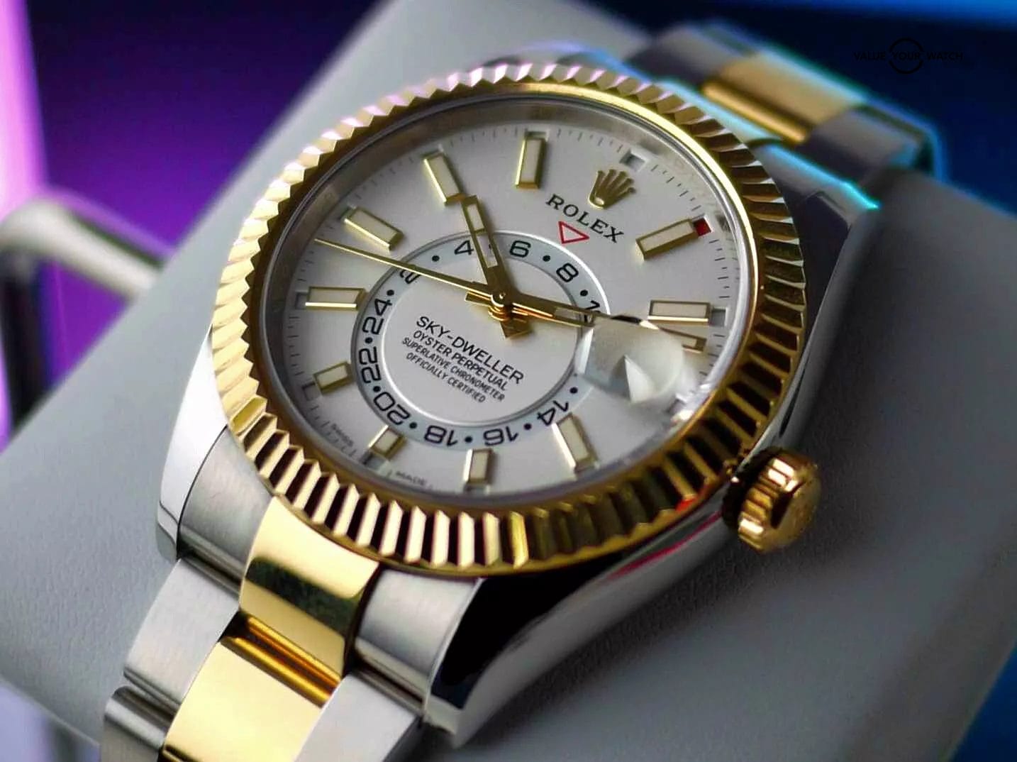 Rolex Sky-Dweller, steel and 18k yellow gold, Ref. 326933 Full Set! - Image 2