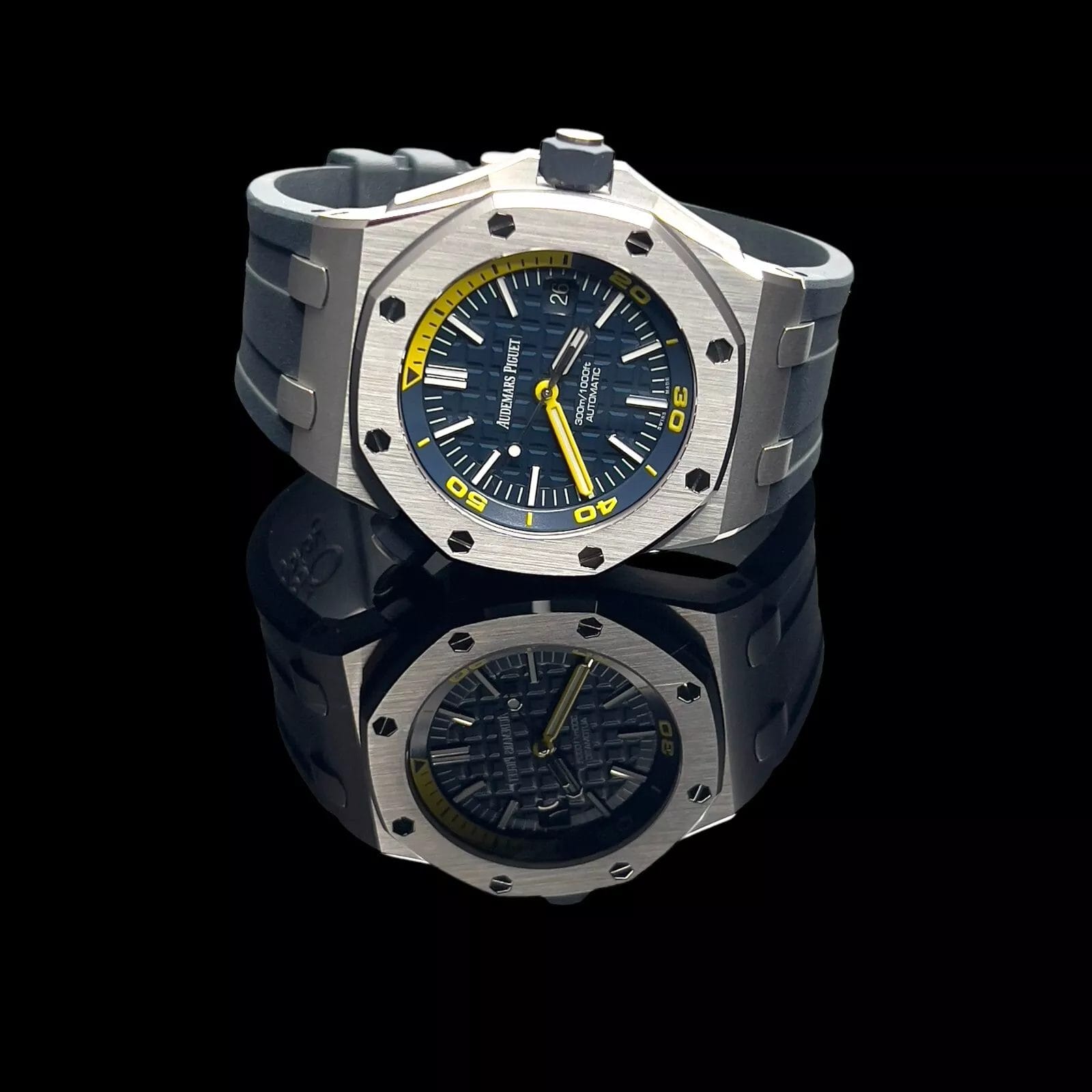 Audemars Piguet Royal Oak Offshore Diver 15710ST.OO.A027CA.01 Full Set/Mint - Image 4