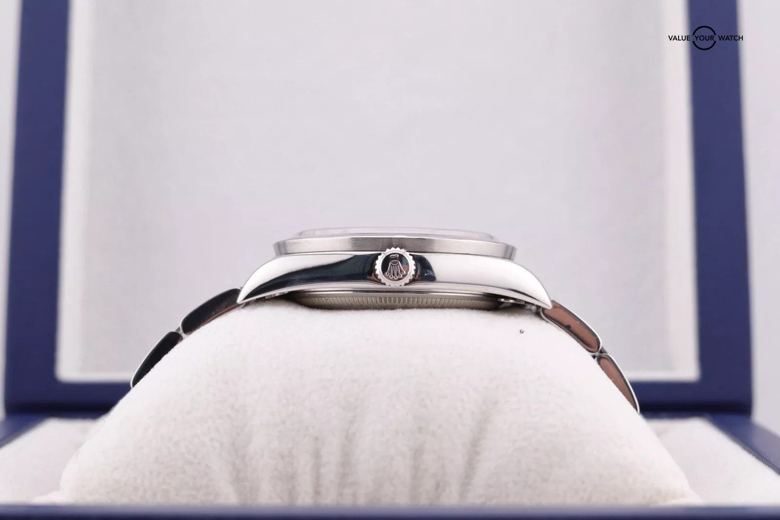 ROLEX Air king 14010 Engine Turned Bezel black Dial With CPO Card - Image 9