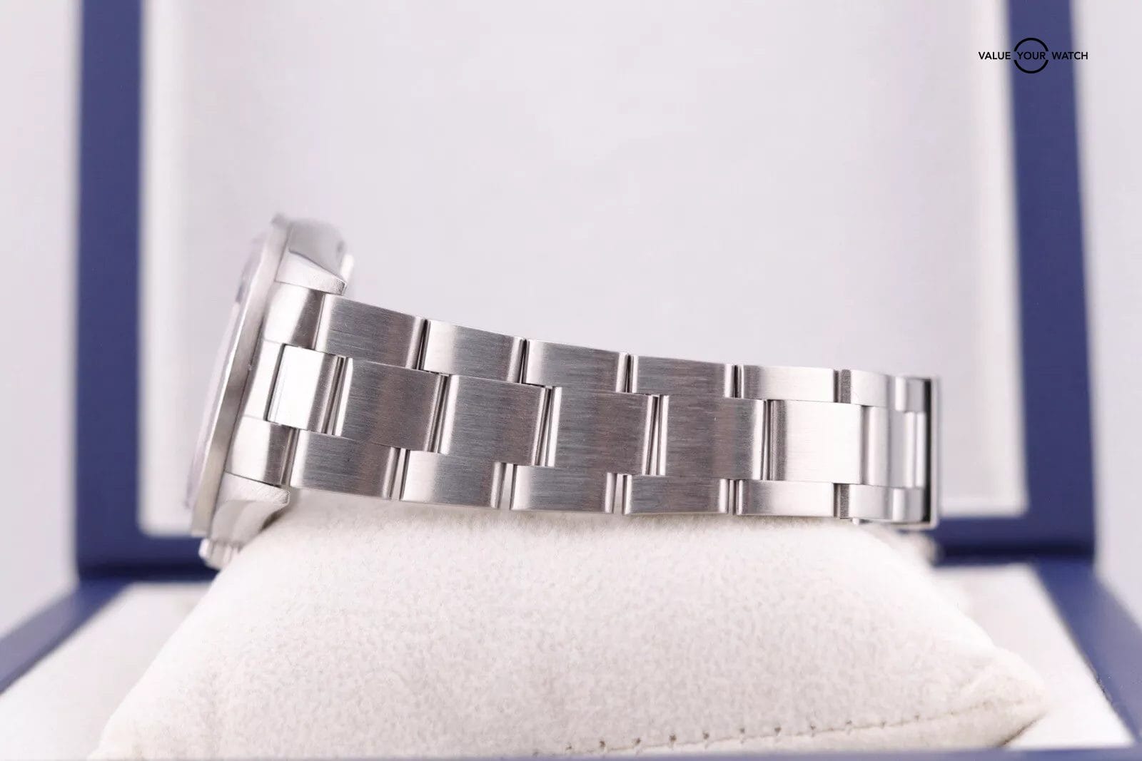 ROLEX Air king 14010 Engine Turned Bezel black Dial With CPO Card - Image 16