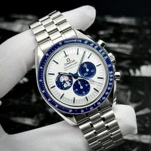 Omega Speedmaster &#8216;Silver Snoopy Award&#8217; on Bracelet 310.32.42.50.02.001 New 42mm