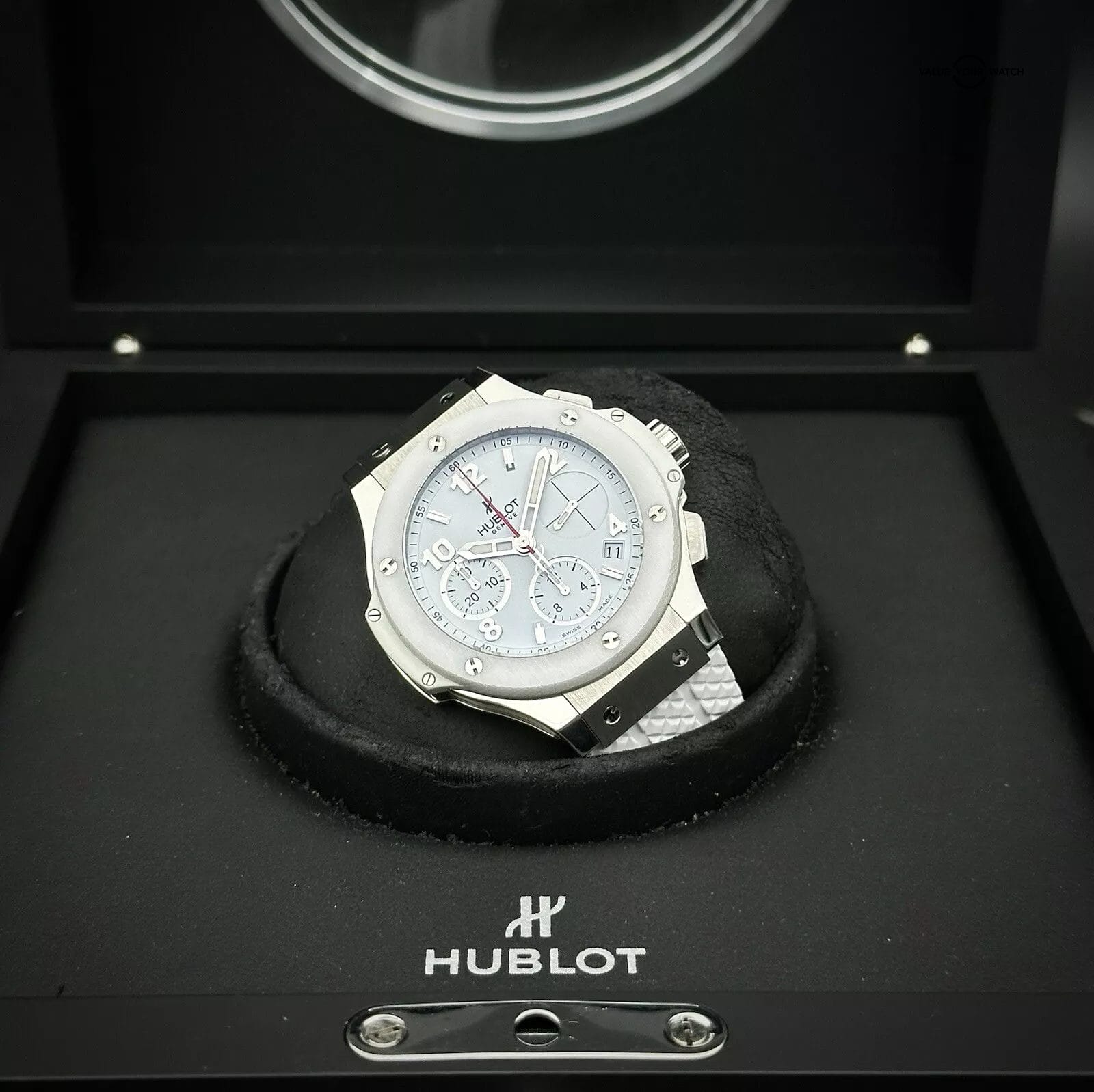 Hublot Big Bang St. Moritz 342.SE.230.RW 41mm White Ceramic Complete Set - Image 3