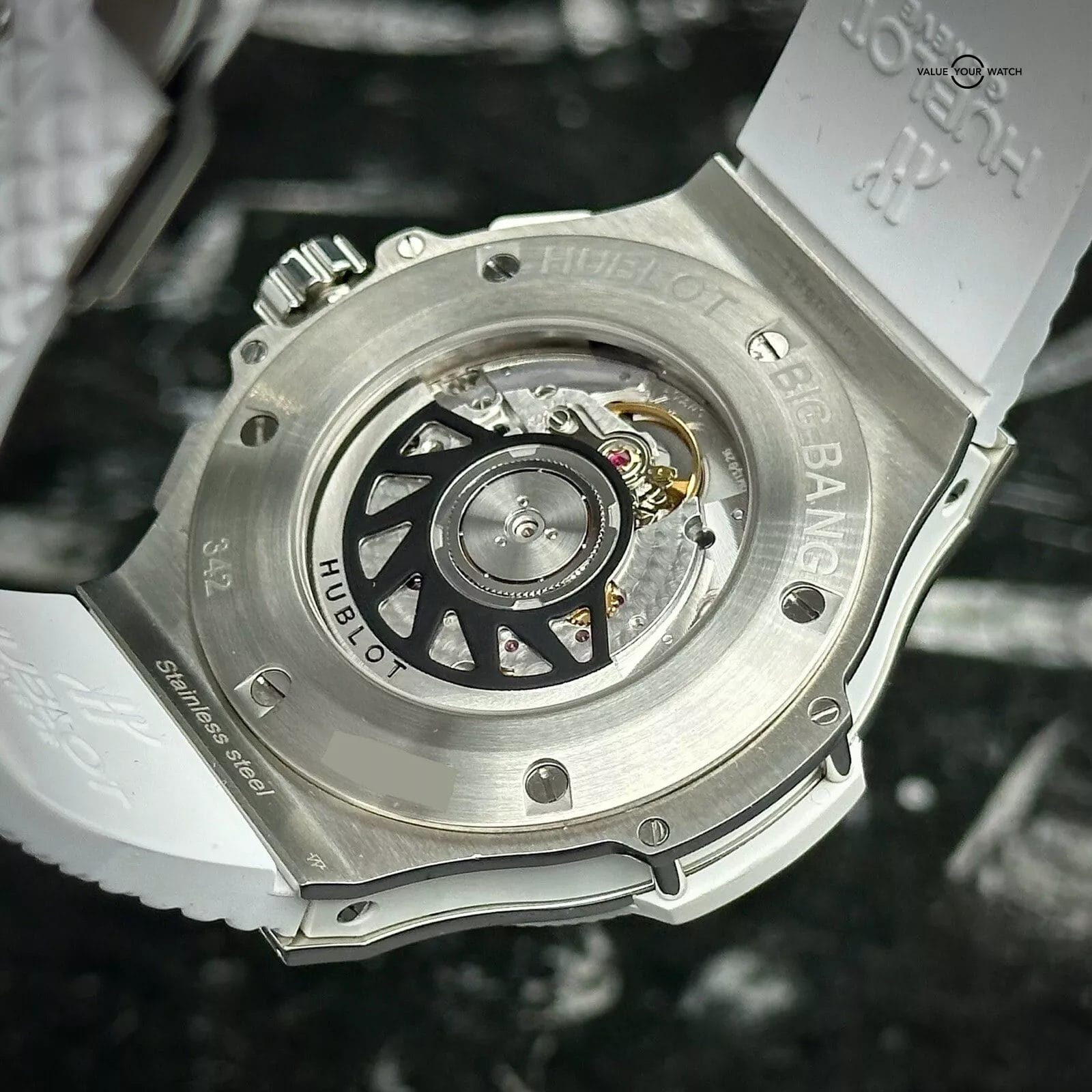 Hublot Big Bang St. Moritz 342.SE.230.RW 41mm White Ceramic