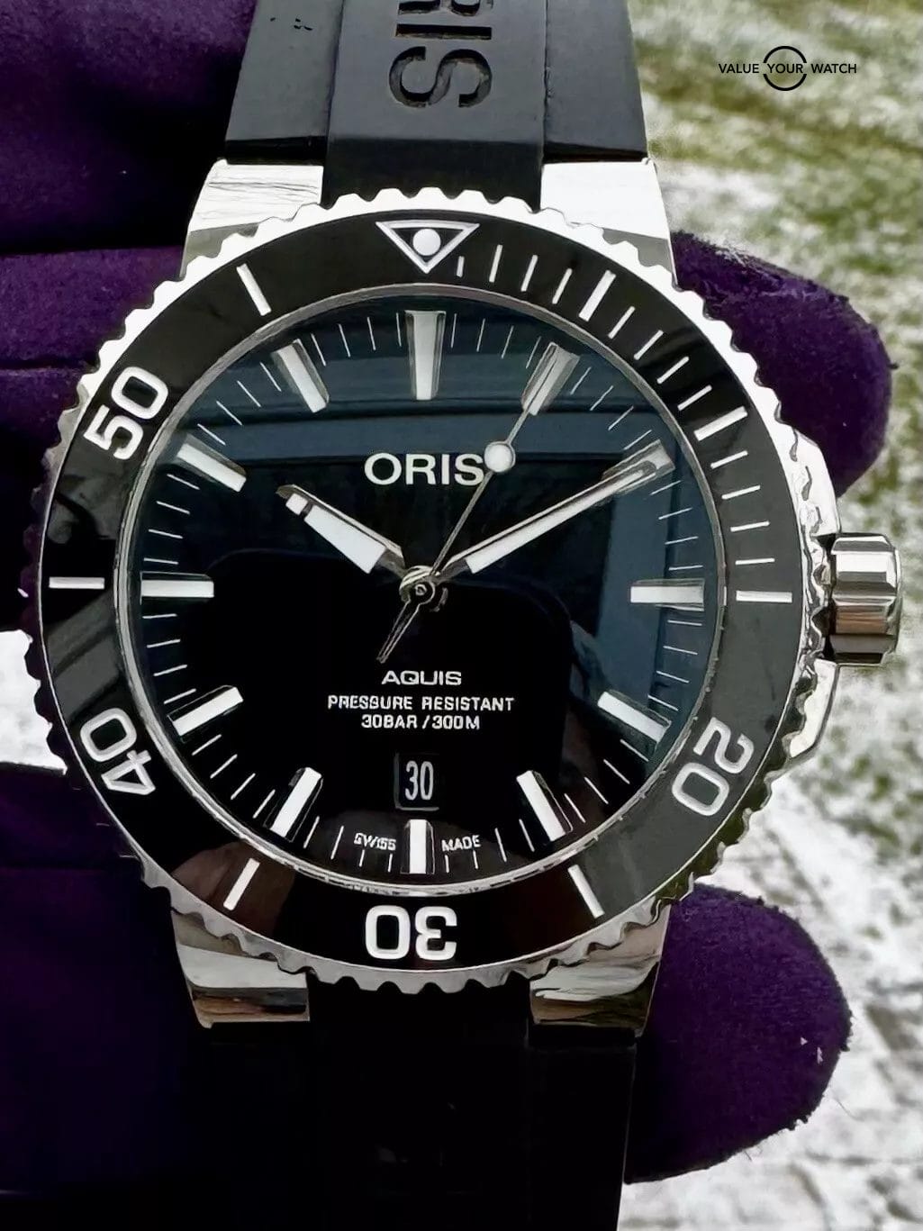 Oris Aquis Men's Black Watch - 01 733 7730 4154-07 4 24 64EB