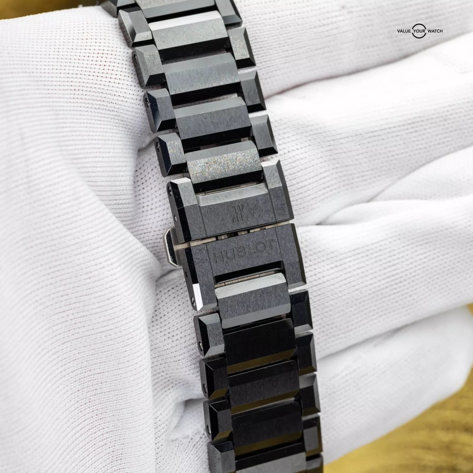 Hublot Big Bang Integrated Black Magic Ceramic Chronograph 42mm - 451.CX.1170.CX - Image 8