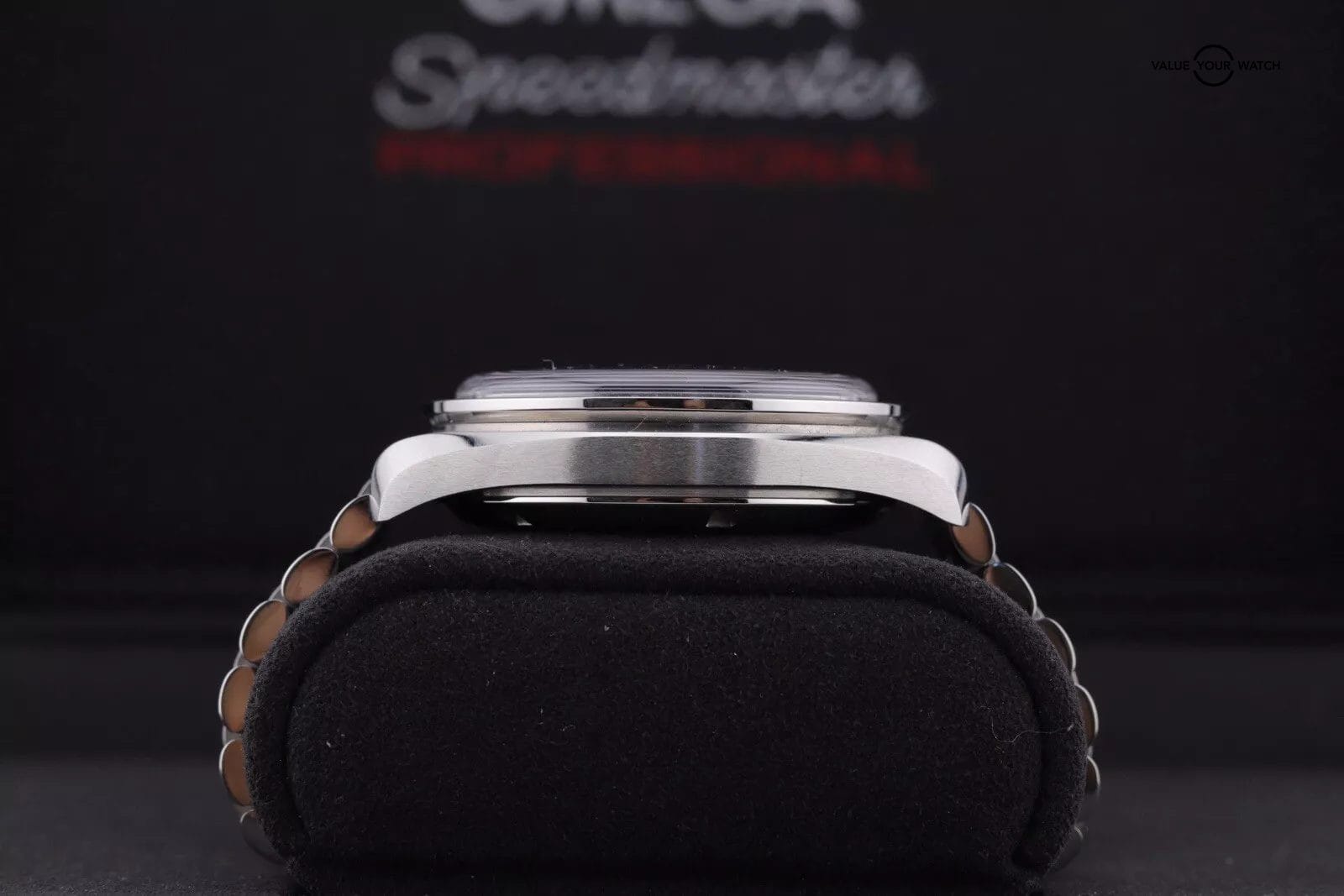 OMEGA Speedmaster Moonwatch Professional White 310.30.42.50.04.001 | 2024 Set - Image 10