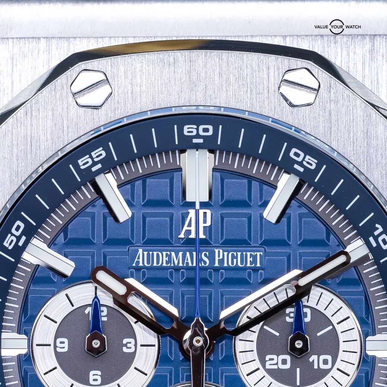 Audemars Piguet Royal Oak Offshore Chronograph 42mm Blue AP 26480ti Full Set - Image 6