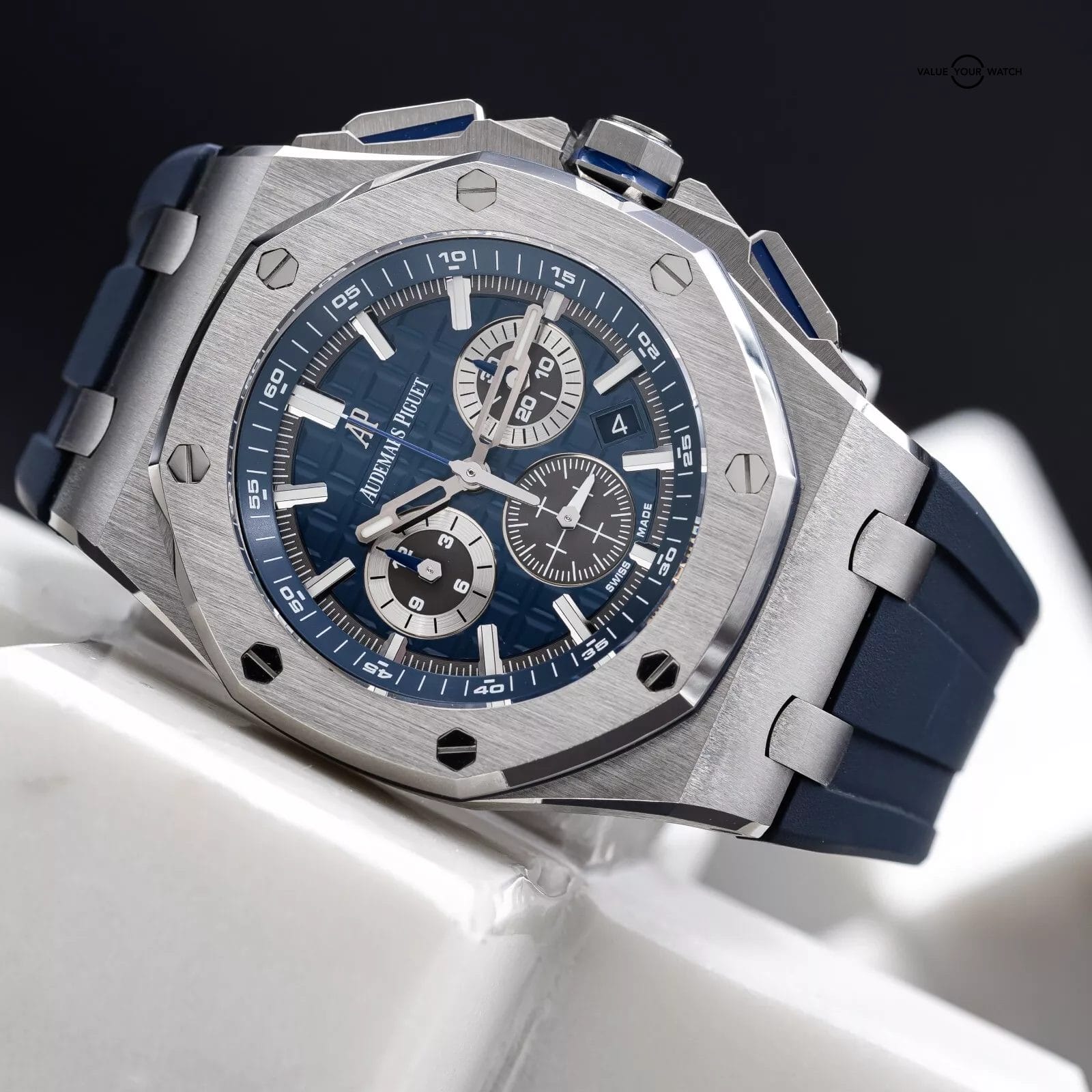 Audemars Piguet Royal Oak Offshore Chronograph 42mm Blue AP 26480ti Full Set - Image 11
