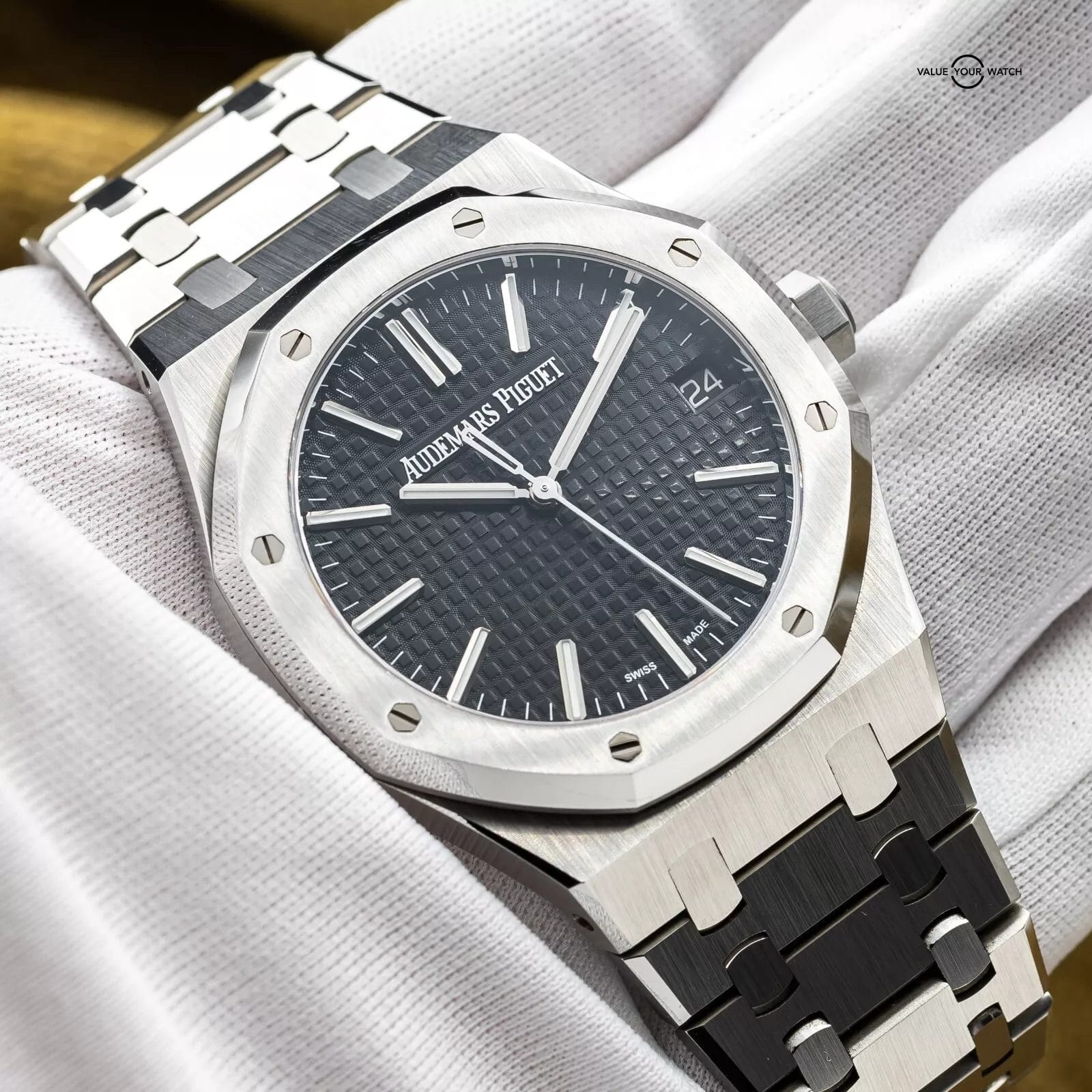 2023 Audemars Piguet Royal Oak Stainless Steel Black Dial 41mm 15510ST Full Set - Image 4