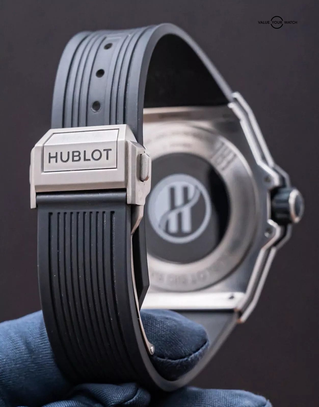 Hublot Big Bang E Titanium 42 mm Complete Box Papers Rubber 440.NX.1100.RX - Image 6