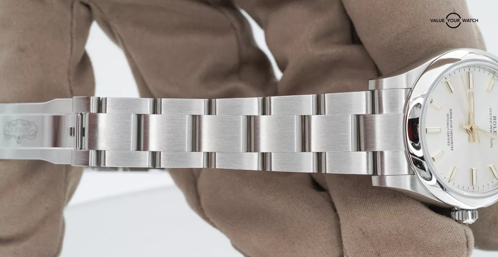 December 2024 Rolex Oyster Perpetual 31mm 277200 BOXES/PAPERS! - Image 4