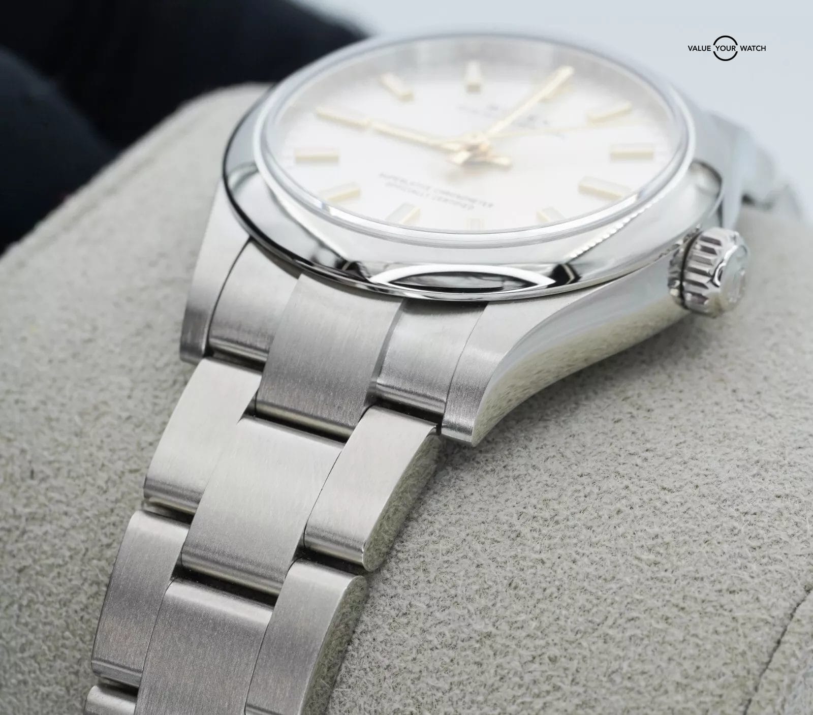 December 2024 Rolex Oyster Perpetual 31mm 277200 BOXES/PAPERS! - Image 10