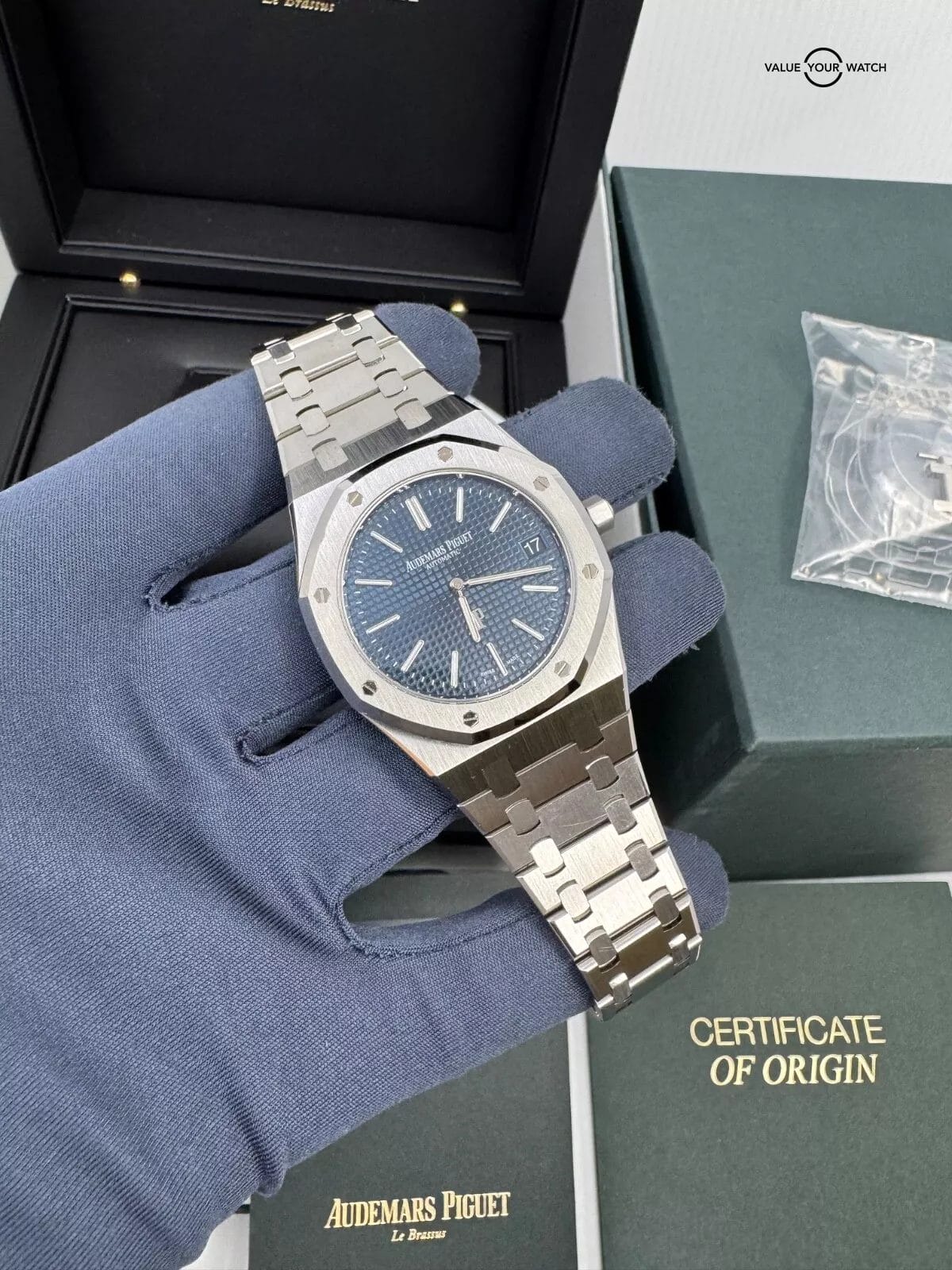 50th Anniversary Certificate Unpolished Blue Dial 39mm Royal Oak Jumbo in Steel