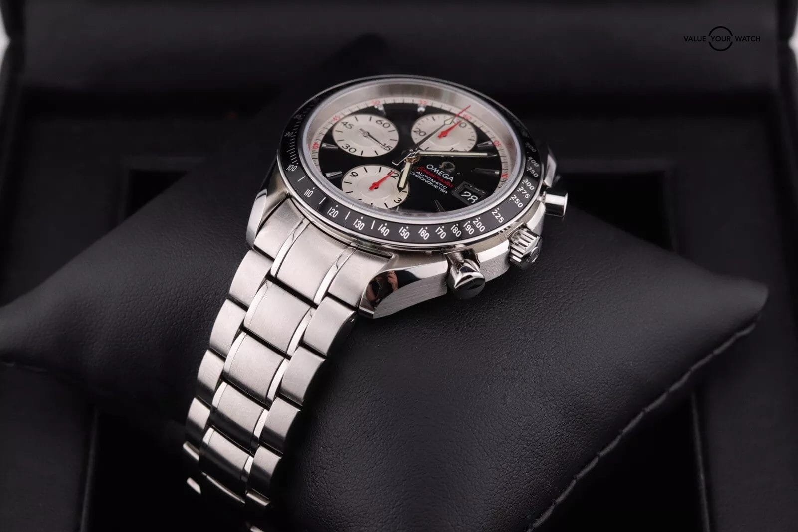 OMEGA Speedmaster Date 40mm 3210.51.00 | Watch Only - Image 6