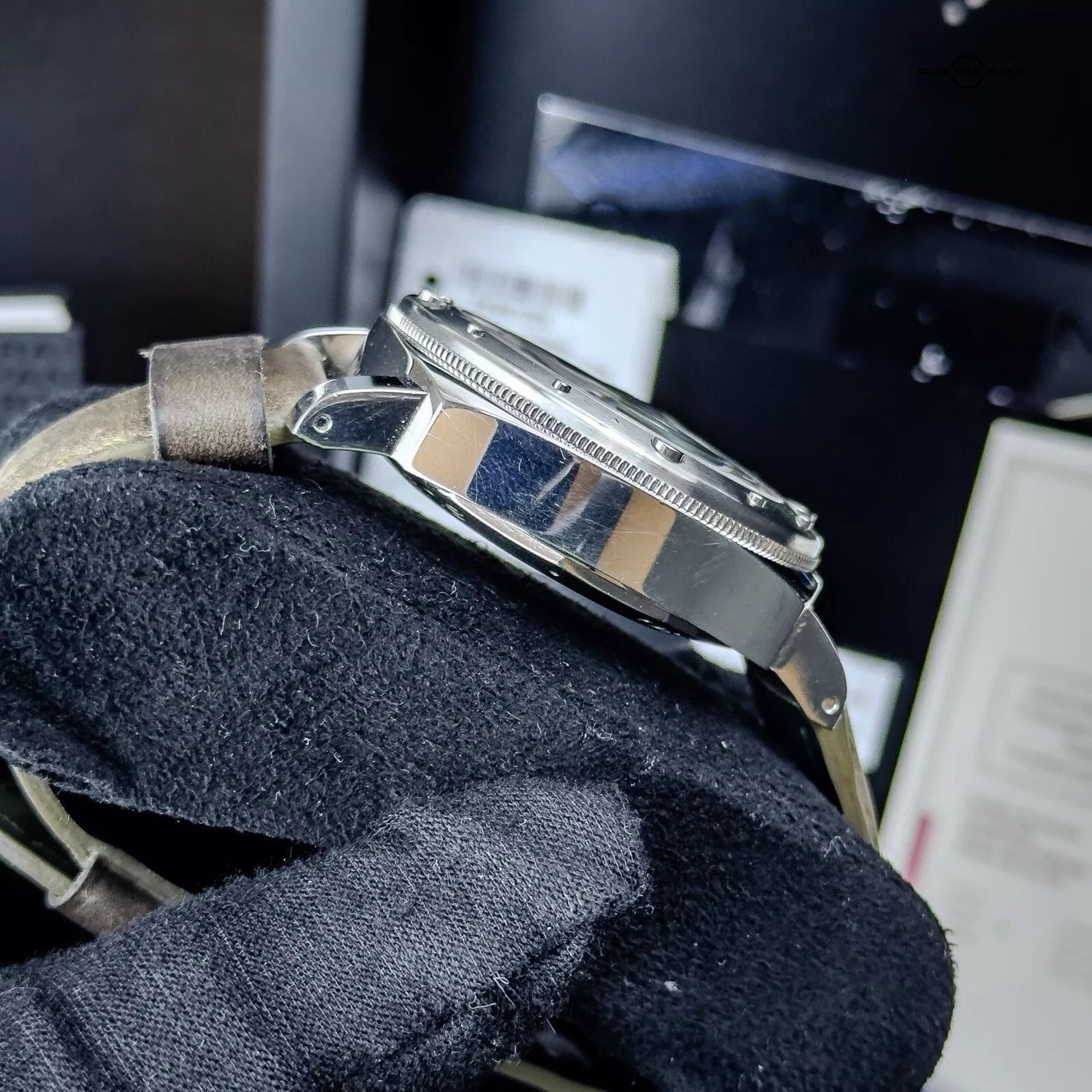 Panerai Luminor Submersible PAM01024 - 44mm Black Dial Steel - COMPLETE SET 2019 - Image 8