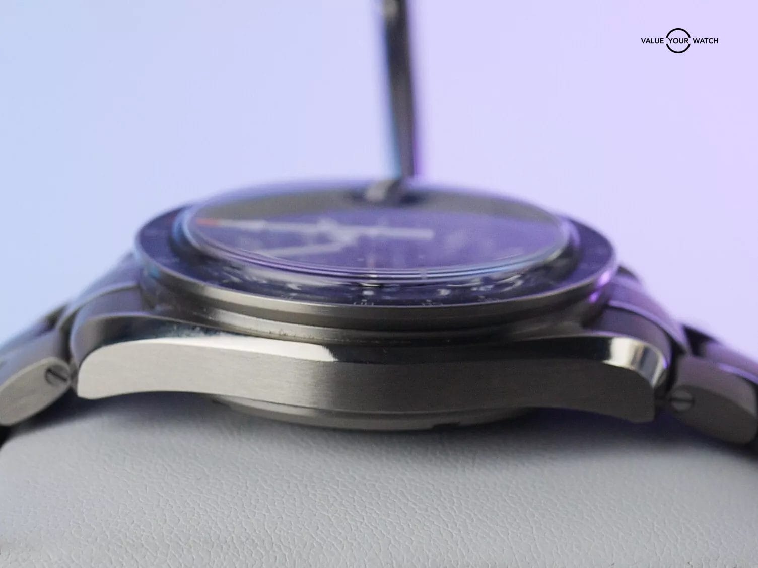 Omega Speedmaster 44mm titanium, carbon dial HB-SIA Solar Impulse Edition - Image 7