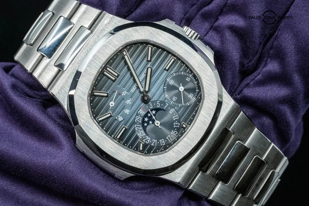 REF 5712/1A-001 Patek Philippe Nautilus - Image 11