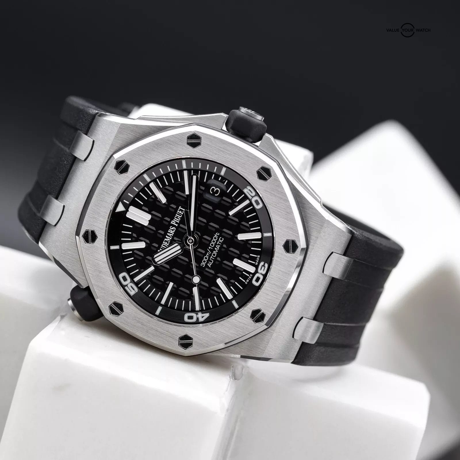 Audemars Piguet Royal Oak Offshore Diver 42mm Black Dial AP 15710ST - Full Set - Image 3