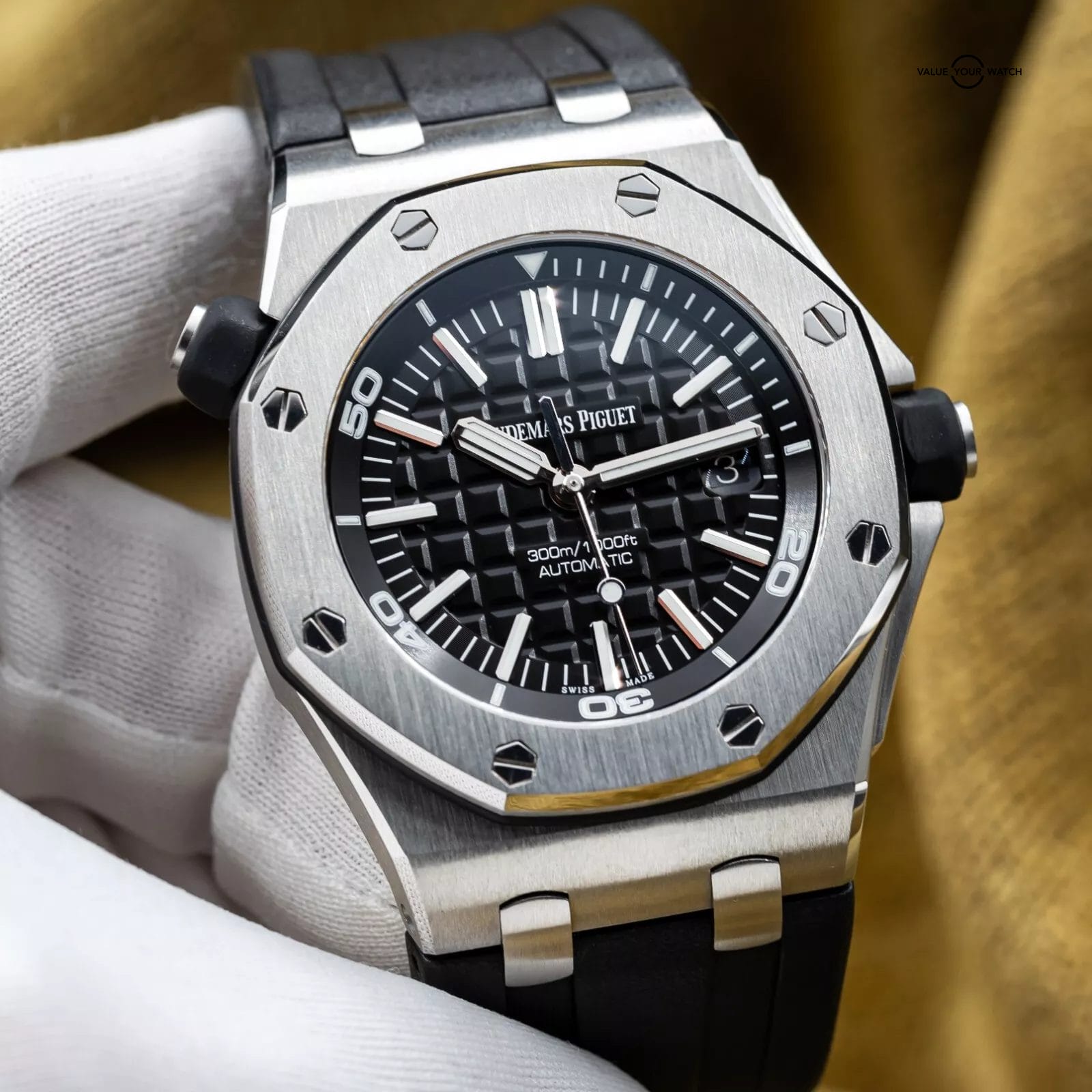 Audemars Piguet Royal Oak Offshore Diver 42mm Black Dial AP 15710ST - Full Set - Image 4