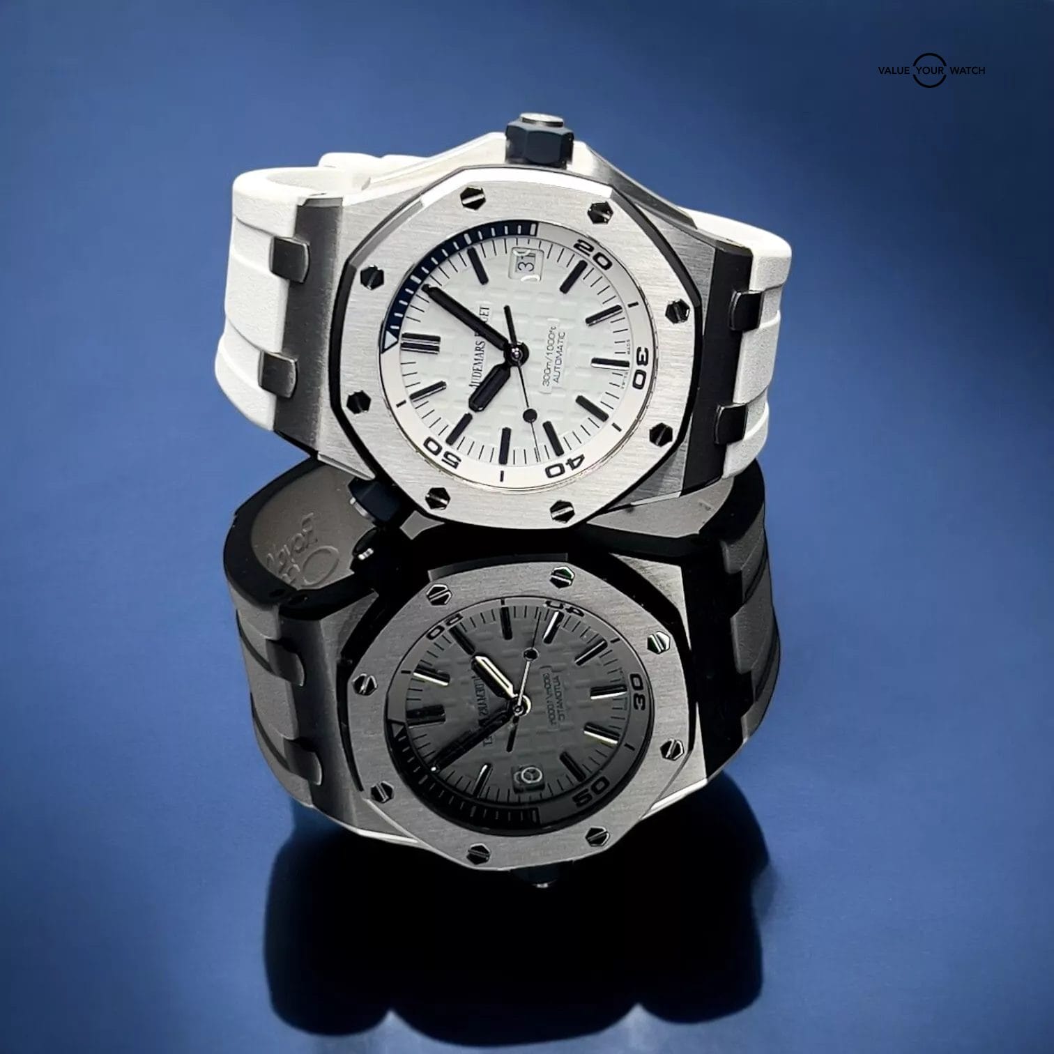 Audemars Piguet Royal Oak Offshore Diver White/Blue Accents Full Set 15710ST - Image 5