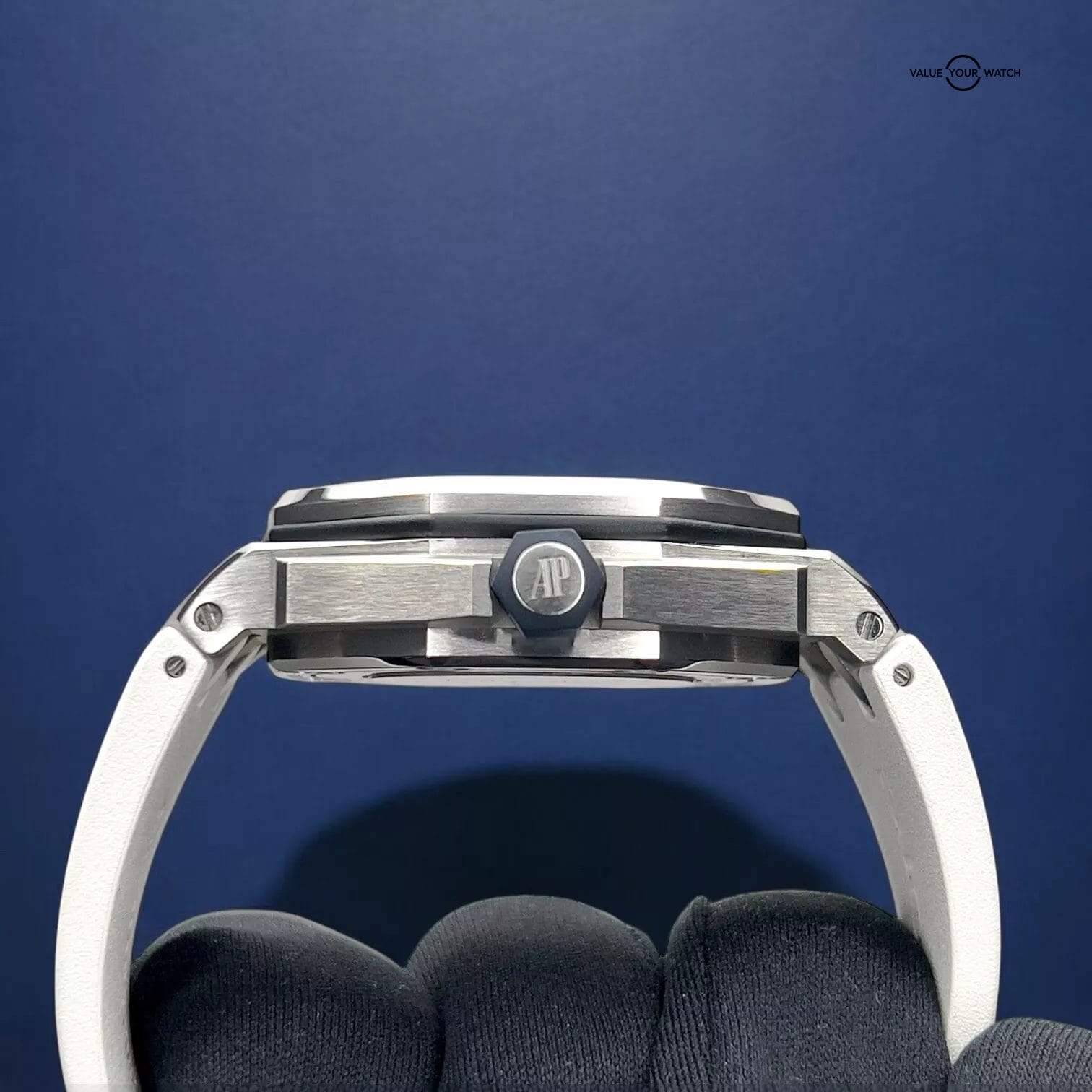 Audemars Piguet Royal Oak Offshore Diver White/Blue Accents Full Set 15710ST - Image 7