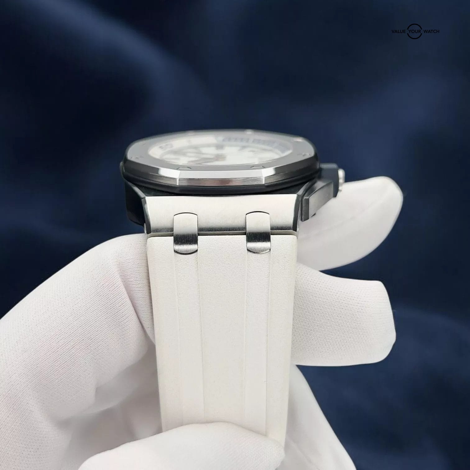 Audemars Piguet Royal Oak Offshore Diver White/Blue Accents Full Set 15710ST - Image 11