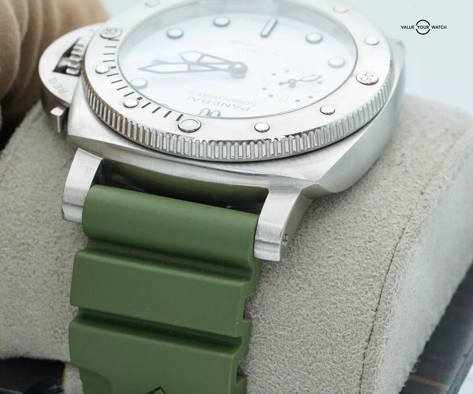 Panerai Luminor Submersible PAM01226 Quarantaquattro Bianco BOXES/PAPERS! - Image 9