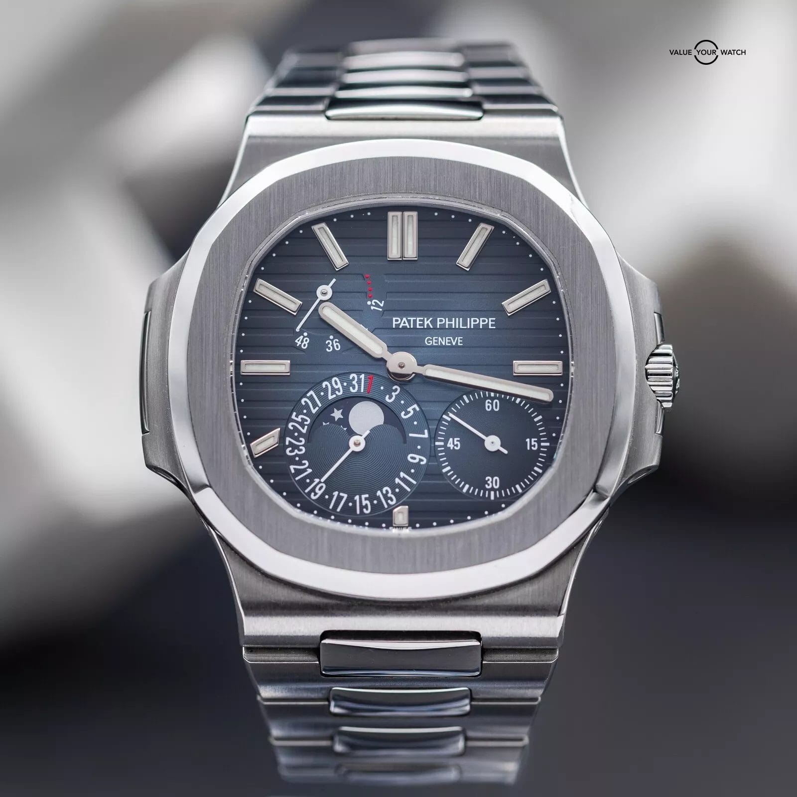 Patek Philippe Nautilus Moon Phase Stainless Steel 40mm 5712/1a - Complete Set - Image 3