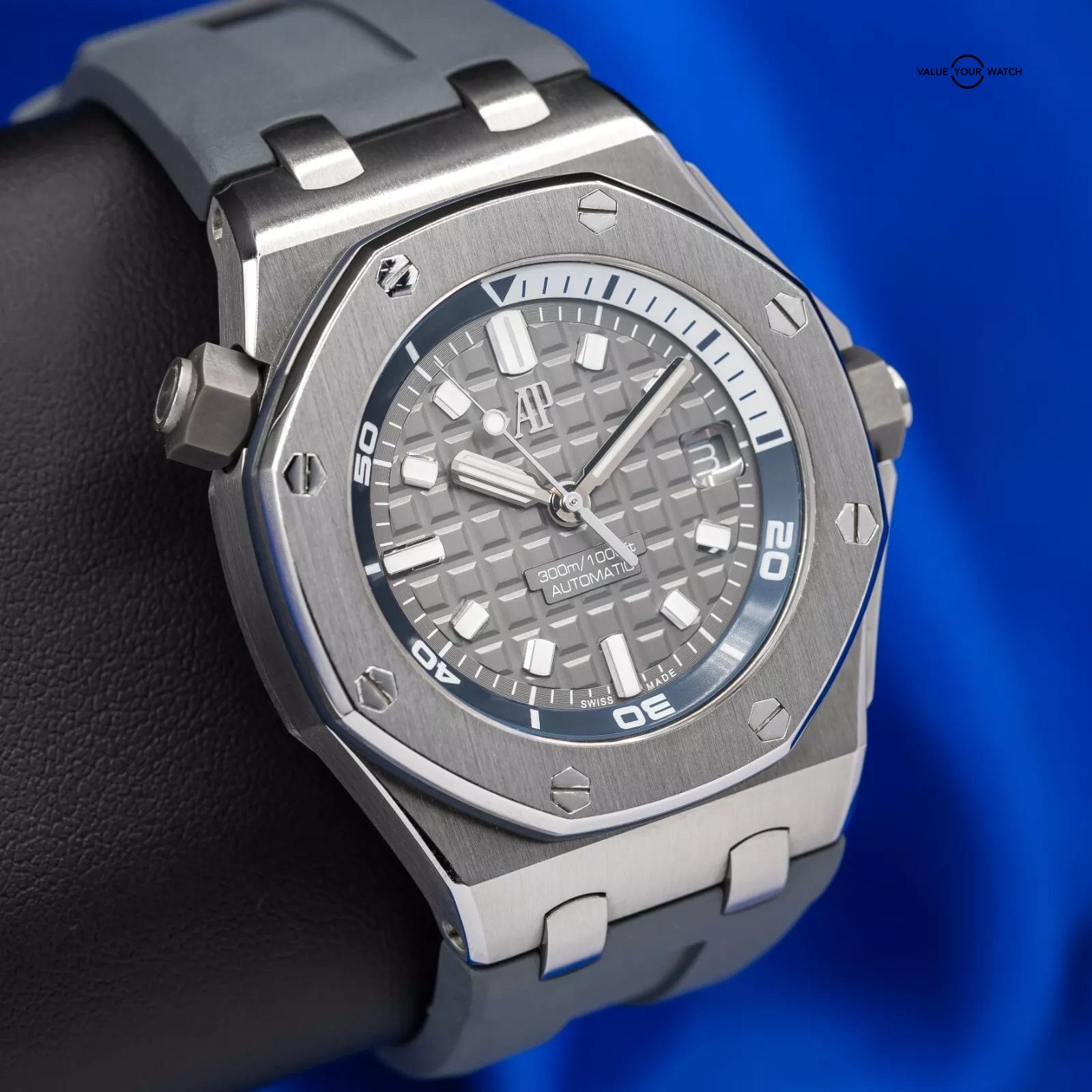 AUDEMARS PIGUET ROYAL OAK OFFSHORE DIVER 15720ST GREY DIAL Box & Papers - Image 6
