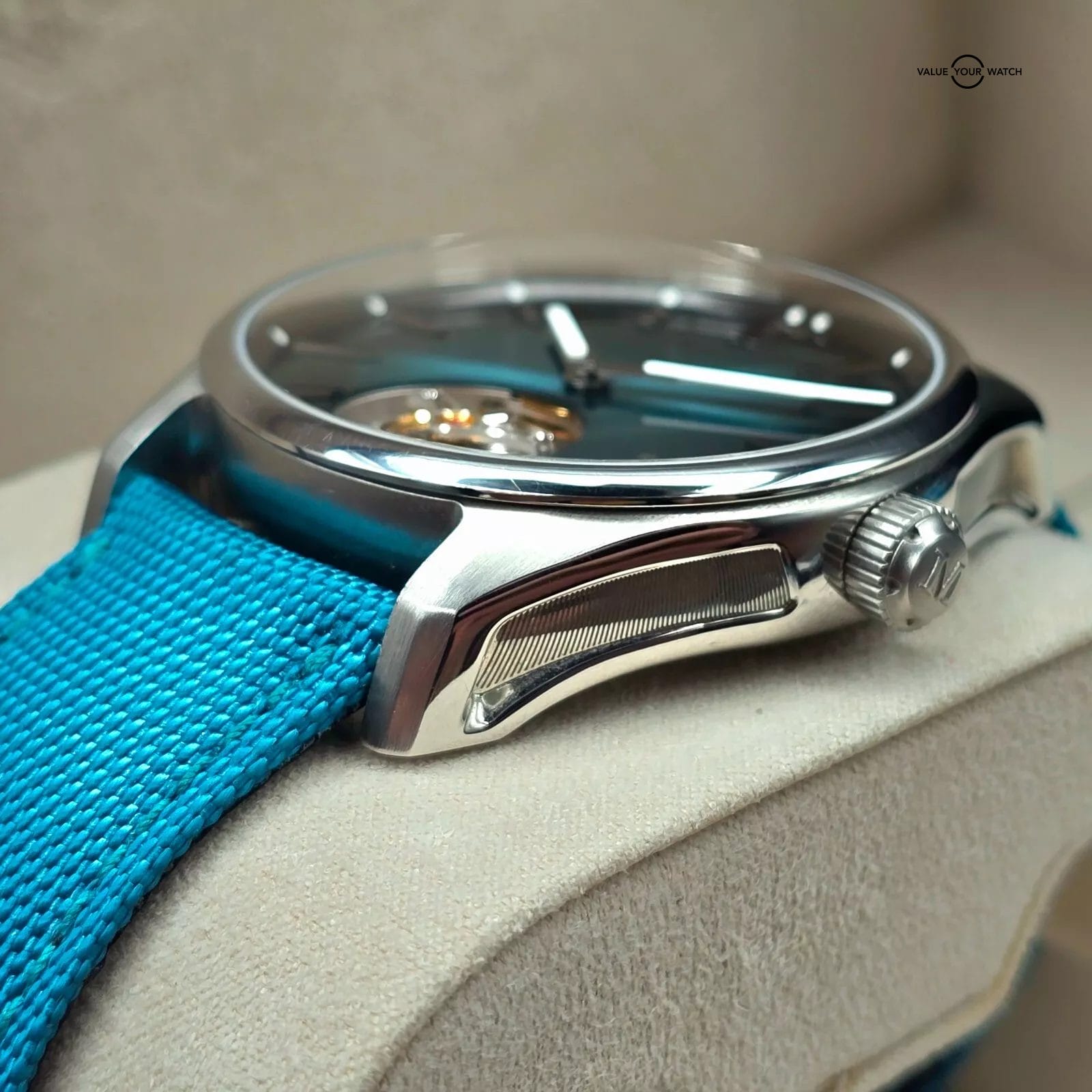 H. Moser & Cie. Pioneer Tourbillon Blue Lagoon, 43mm steel case, extra straps fu - Image 7