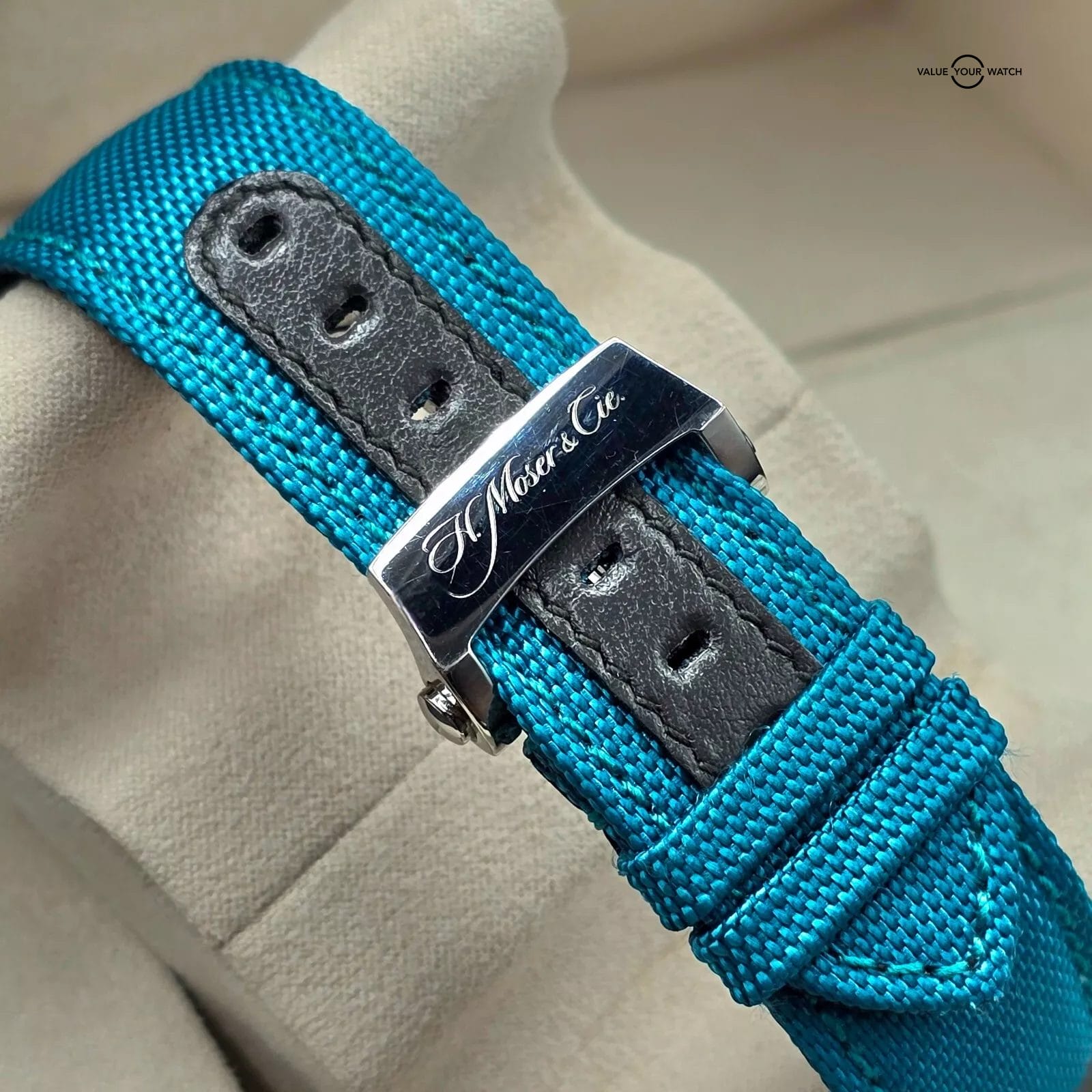 H. Moser & Cie. Pioneer Tourbillon Blue Lagoon, 43mm steel case, extra straps fu - Image 11