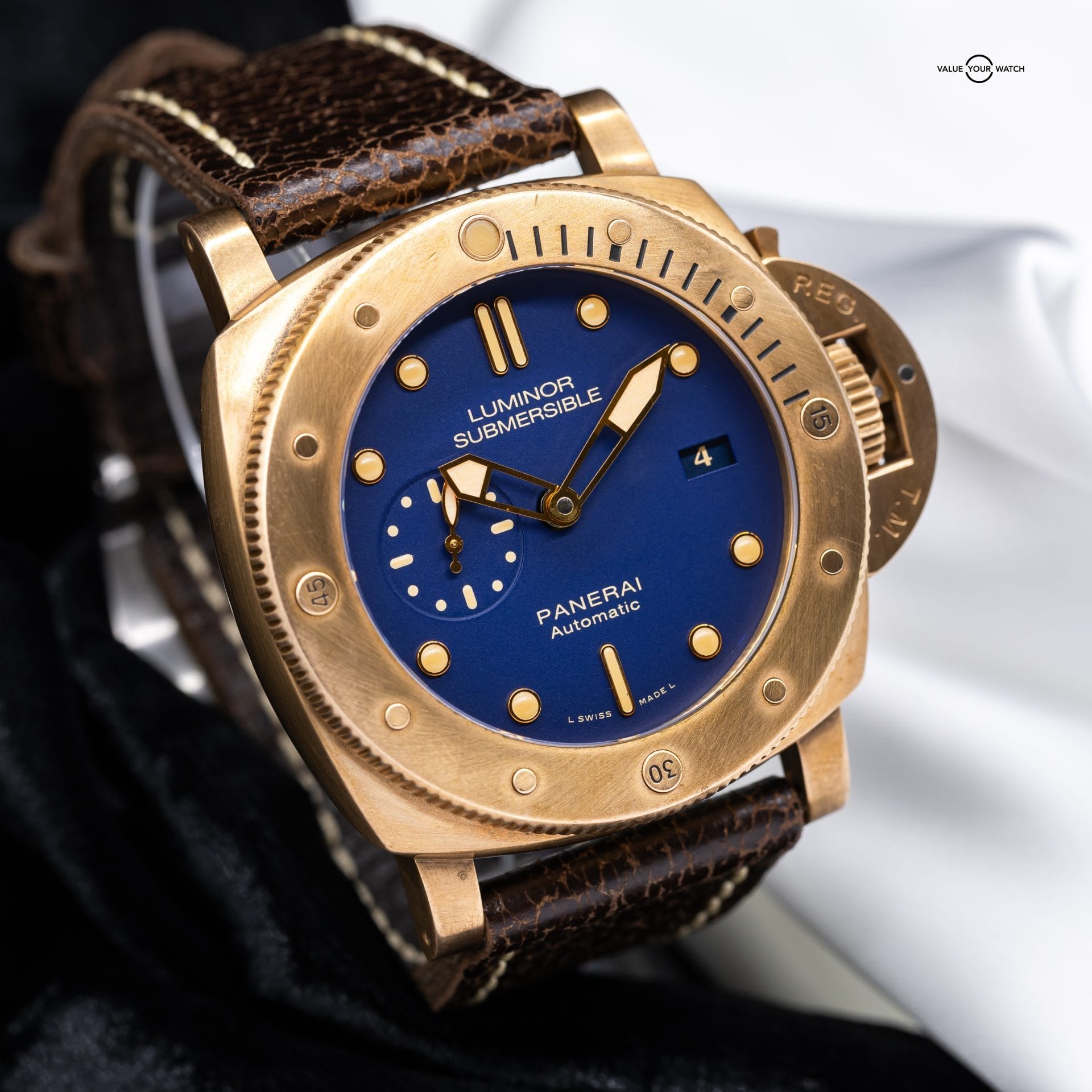 Panerai Luminor Submersible Blue Men's Watch PAM00671 BOX & PAPERS - Image 4