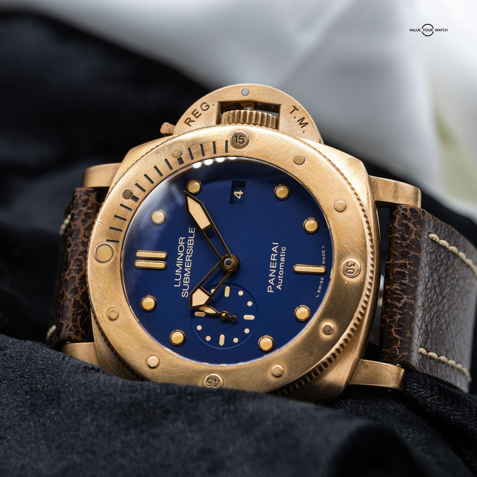 Panerai Luminor Submersible Blue Men's Watch PAM00671 BOX & PAPERS - Image 6