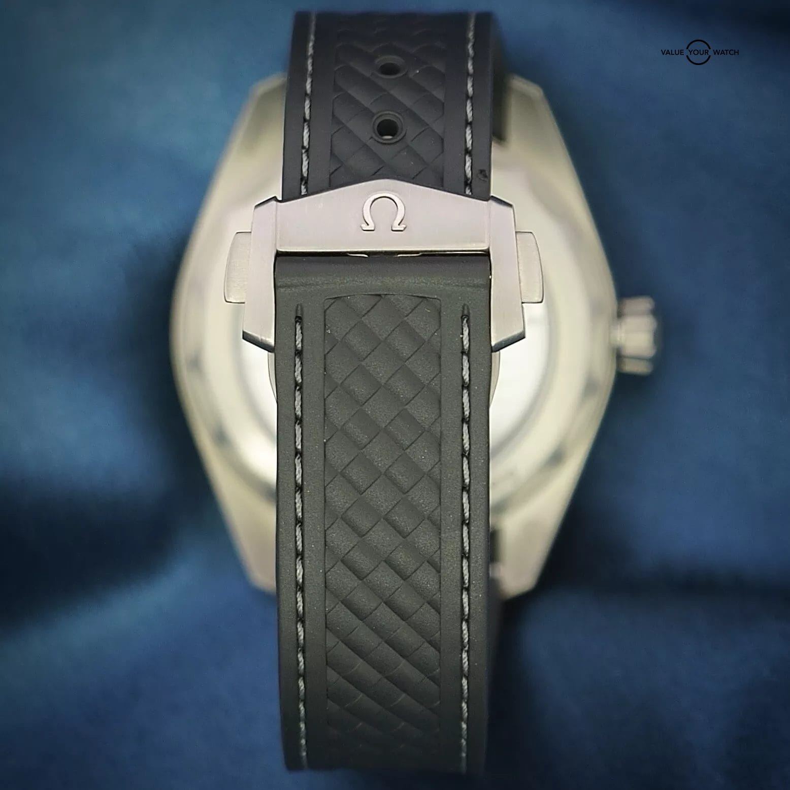 2024 Omega Seamaster Aqua Terra Worldtimer TITANIUM 43mm, 220.92.43.22.99.001 - Image 9