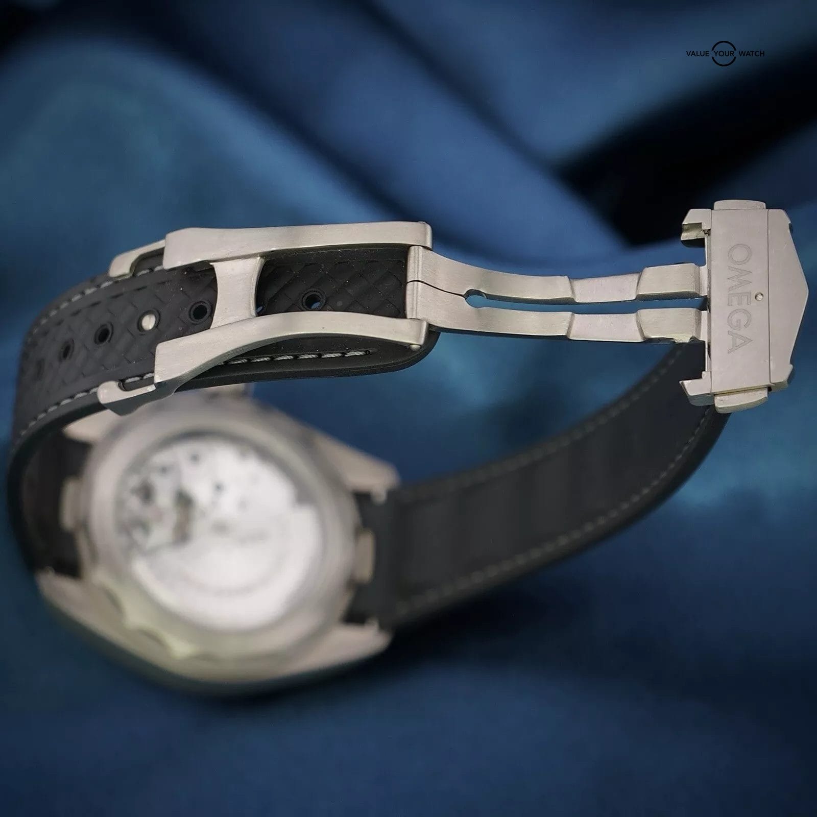 2024 Omega Seamaster Aqua Terra Worldtimer TITANIUM 43mm, 220.92.43.22.99.001 - Image 10