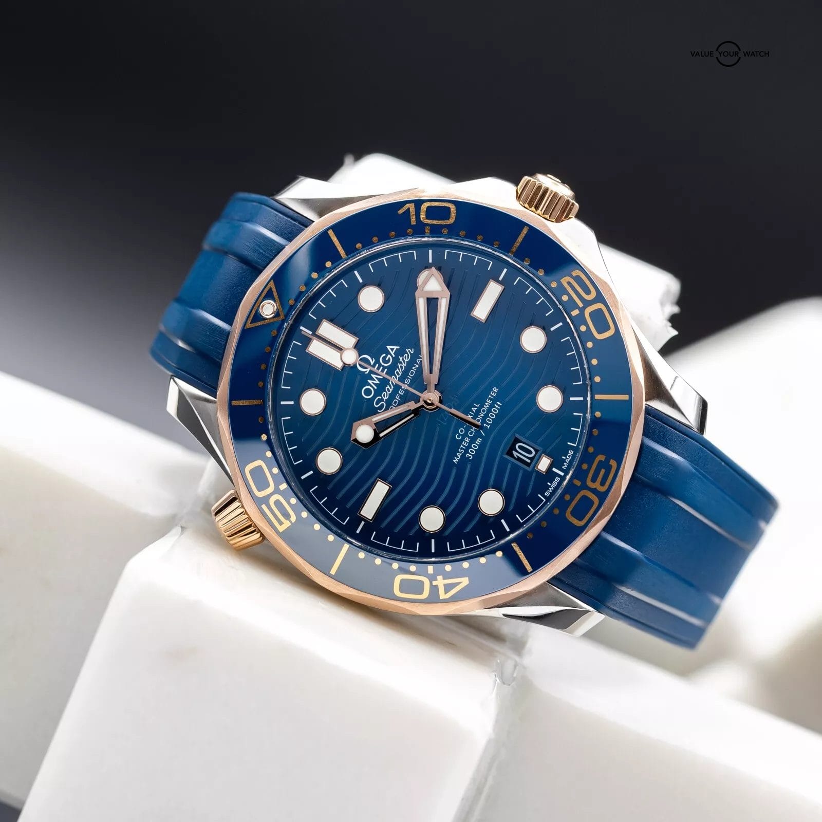 Omega Seamaster 300 Professional Two-Tone Sedna Gold 42mm - 210.22.42.20.03.002 - Image 3