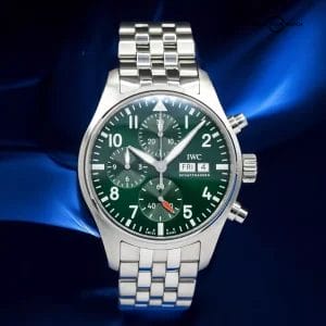 IWC Pilot&#8217;s Steel Bracelet Green Dial Men&#8217;s Watch &#8211; IW388104 Box &amp; Papers