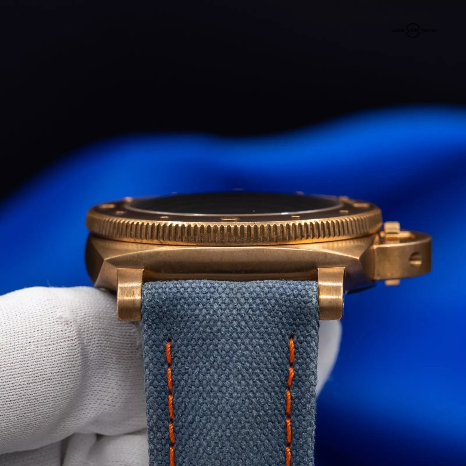 Panerai Submersible "Bronzo" Men's Watch with 3 Straps - PAM00968 - Image 9