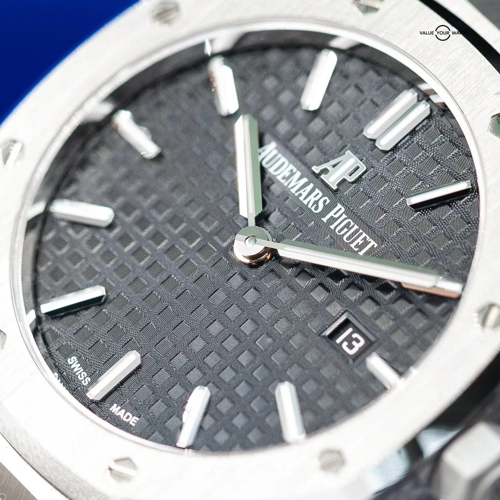 Audemars Piguet Ladies Royal Oak 33mm Black Dial 67650ST.00.1261ST.01 Box&Papers - Image 4