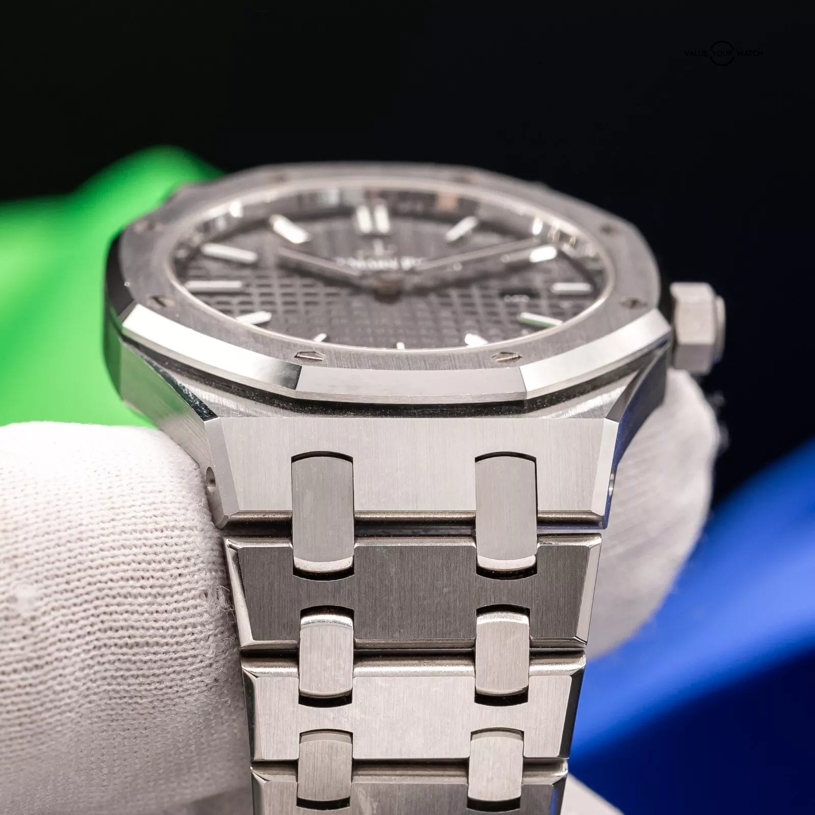 Audemars Piguet Ladies Royal Oak 33mm Black Dial 67650ST.00.1261ST.01 Box&Papers - Image 7