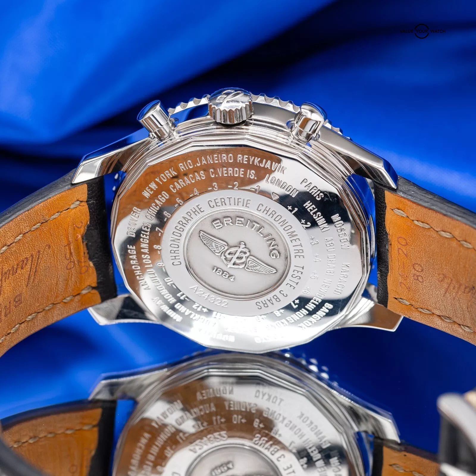 Breitling Navitimer World Chronograph GMT Men's Black Watch - A24322 - Image 5